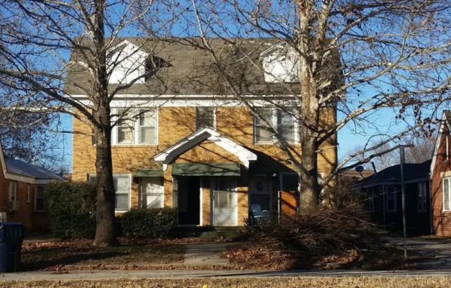 2609 NW 12 ST