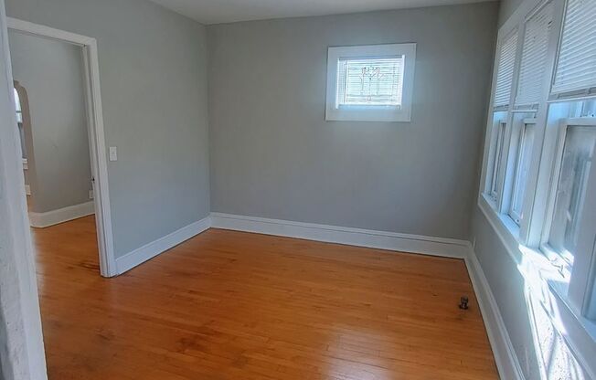 1650-52 N. Arlington