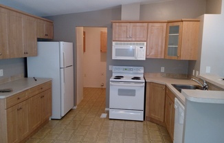 2 beds, 2 baths, $1,700