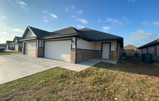 3/2 New Duplex in Piedmont Schools