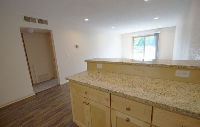 1 bed, 1 bath, 780 sqft, $1,374, Unit 213