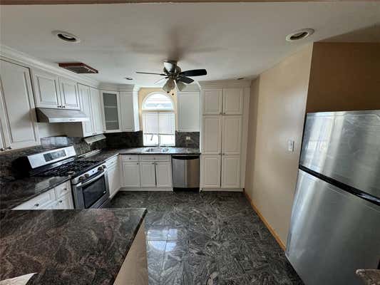 15649 85 ST