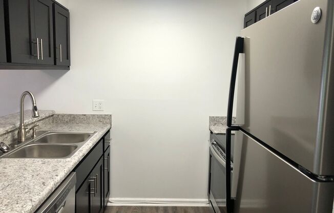 2 beds, 1 bath, 961 sqft, $1,395, Unit 16202