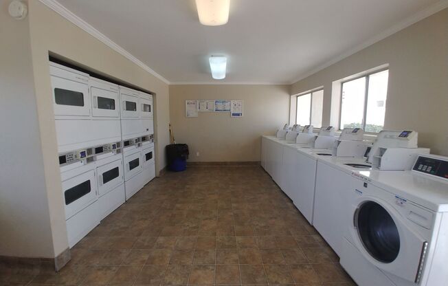 2 beds, 2 baths, 925 sqft, $2,450, Unit 29