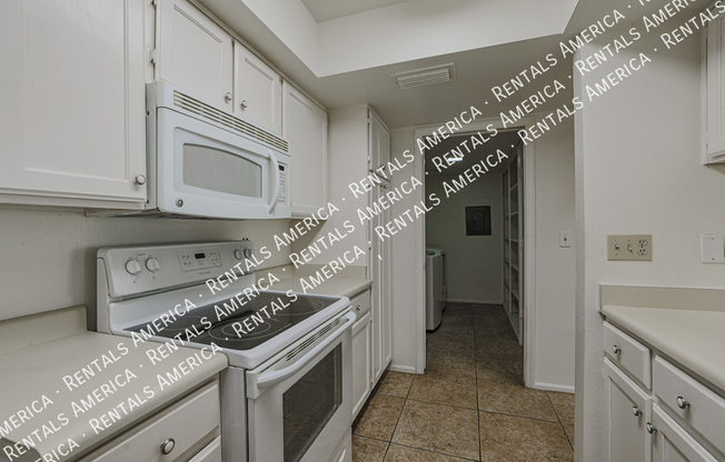 633 W Southern Ave