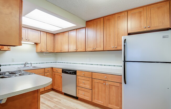 2 beds, 1 bath, 765 sqft, $2,295, Unit 108