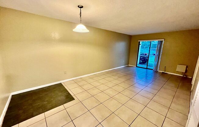 1 bed, 1 bath, $1,300, Unit unit 202