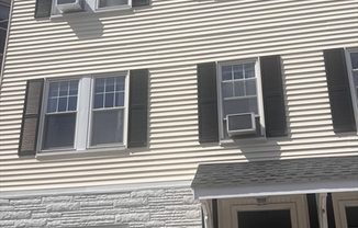 428 E 3 ST