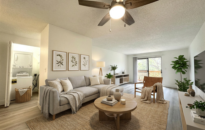 2 beds, 1 bath, 803 sqft, $1,525, Unit 121