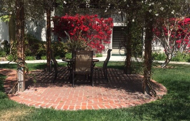 Laurel Garden Apartments