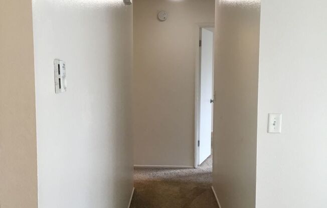 2 beds, 2 baths, 847 sqft, $1,395, Unit 15