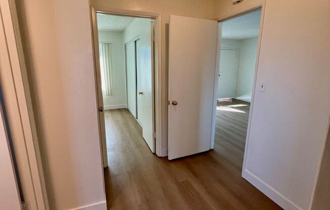 2 beds, 1 bath, 900 sqft, $2,350, Unit 3