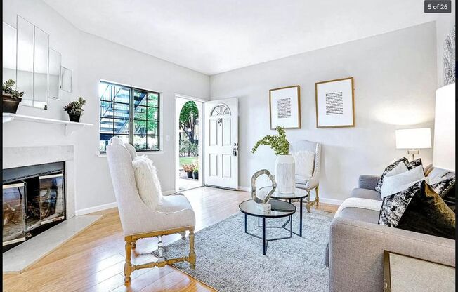 FABULOUS 2 Bed/2 Bath Condo in Sunny Hills Neighborhood - MILPITAS