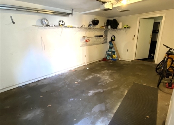 3 beds, 3.5 baths, 1,900 sqft, $4,800, Unit TH-3