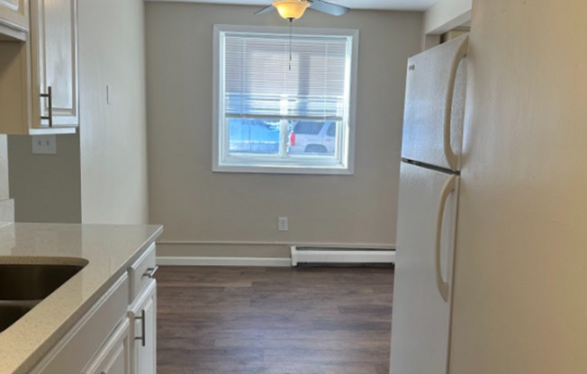 1 bed, 1 bath, 650 sqft, $1,265, Unit 1650-9