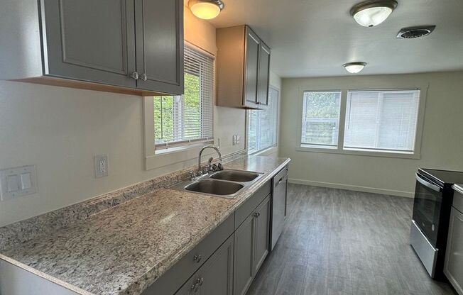 8830- 8832 9th Ave SW