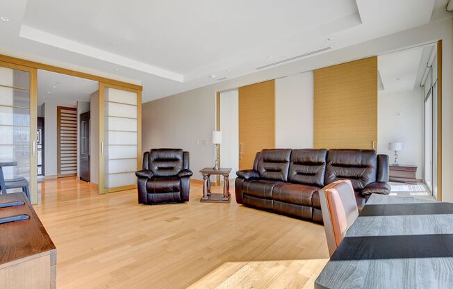 Waldorf Astoria 2510-Stunning City/Mtn Views from this 1Bd/1.5Ba Residence