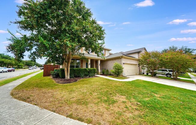 Gorgeous 5-Bedroom, 3.5-Bathroom Home Near Randolph AFB - Realtor Commission: $500