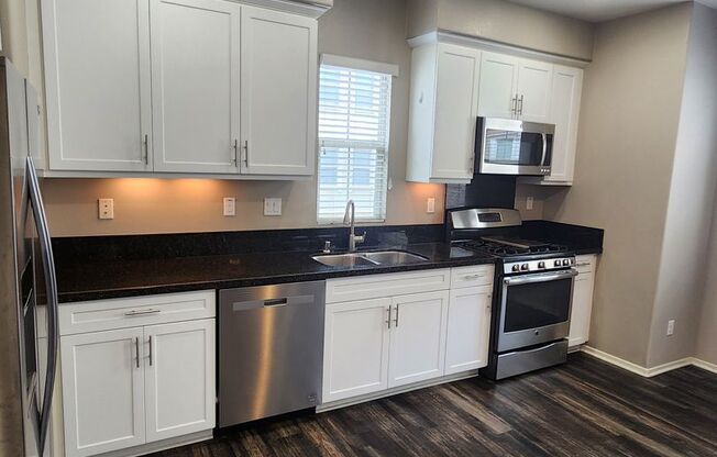 Gorgeous two bedroom home with 2.5 bathrooms Available ASAP!
