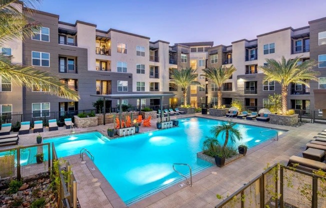 The Flats At Santan pool