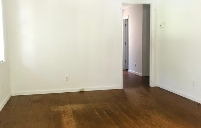 1 bed, 1 bath, $900