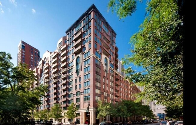 1 bed, 1 bath, 860 sqft, $6,250, Unit 411
