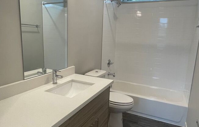 2 beds, 1 bath, 586 sqft, $2,240, Unit 308