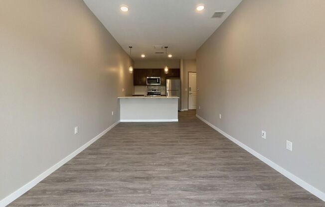 1 bed, 1 bath, 580 sqft, $1,450, Unit 4 - 304