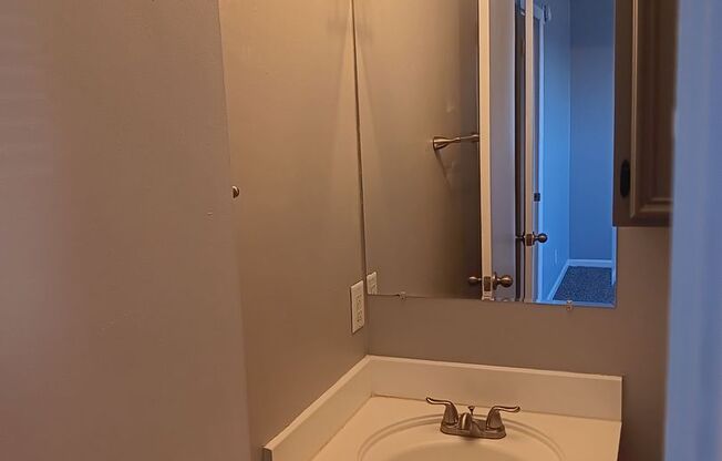 1 bed, 1 bath, 620 sqft, $670, Unit 7834-106