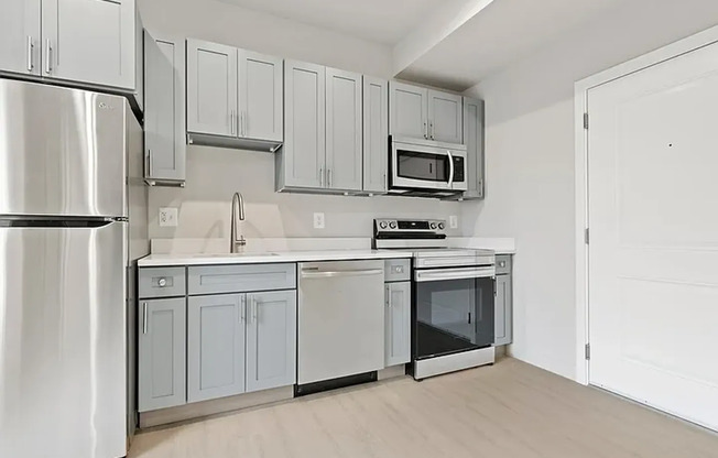 The Robinson Apartments – 1601 17th St SE