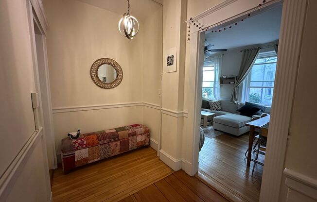 2 beds, 1 bath, 750 sqft, $2,950, Unit 6