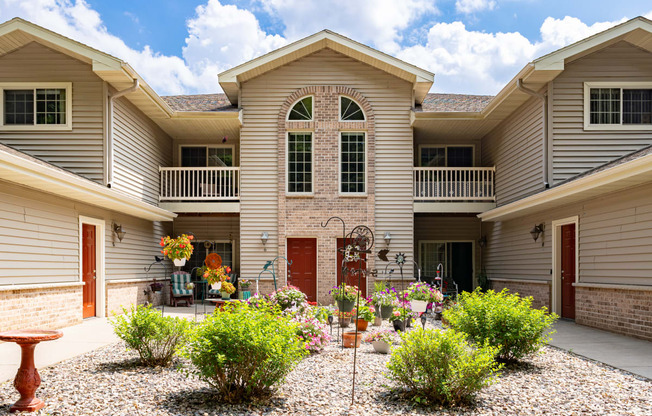 the preserve at ballantyne commons community courtyard