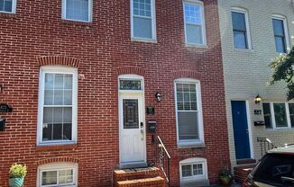 Charming 2 Bedroom/3.5 Bathroom Townhome in Canton, MD!