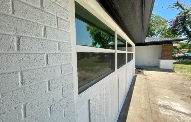 5747 TRIO LN