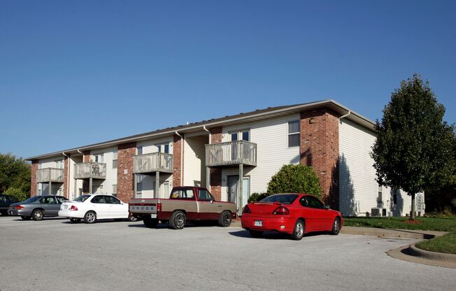 1300 1459 W EAGLEWOOD DR