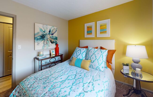 2 beds, 2 baths, 910 sqft, $1,405, Unit 313