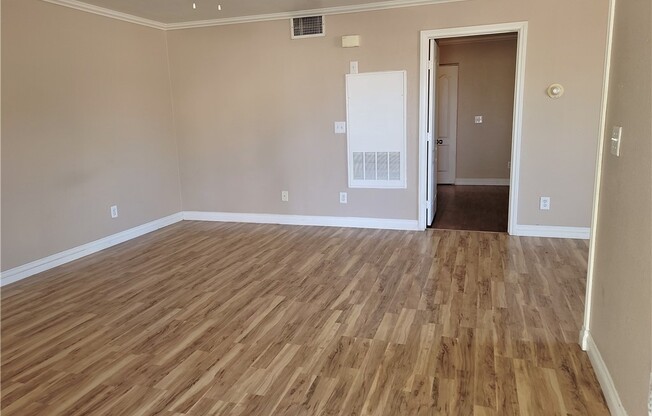 639 ANNE LN