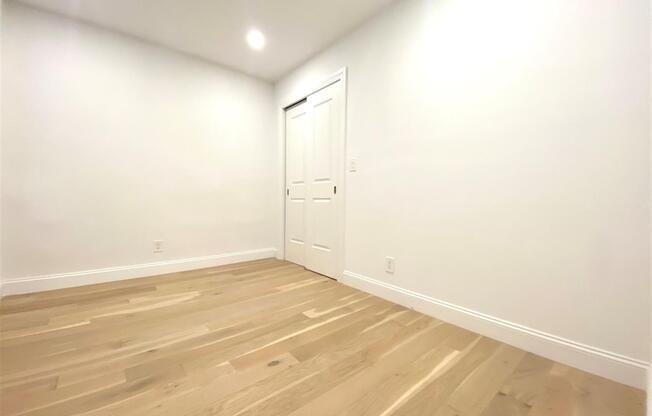 3 beds, 2 baths, 1,157 sqft, $9,250, Unit 4B