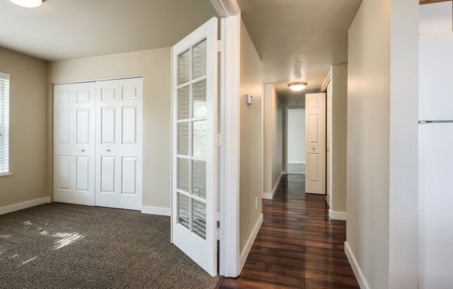 3 beds, 2 baths, 1,250 sqft, $2,150, Unit 670-205