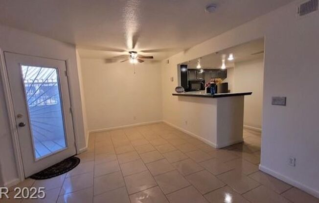 Charming 1 Bedroom, 1 Bath Condo in Gated Community!!