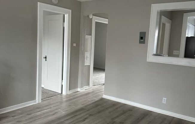 2 beds, 1 bath, 650 sqft, $1,195, Unit 601-11