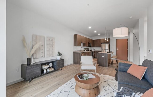 1 bed, 1 bath, 756 sqft, $1,525, Unit 213