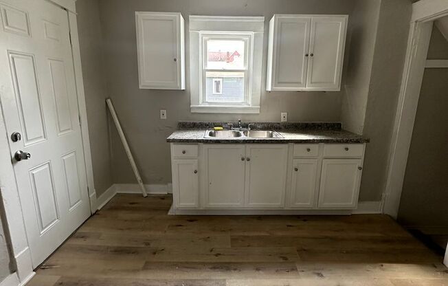 Cleveland East Side 2 Bed Single
