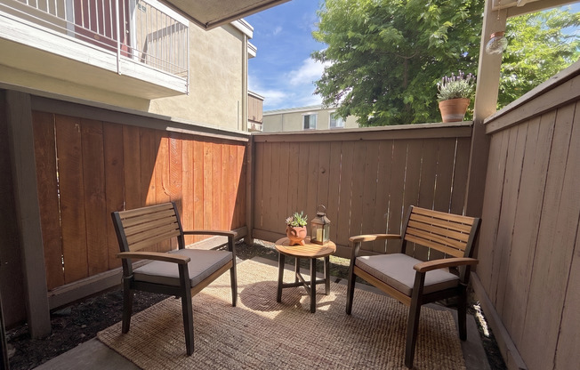 2 beds, 1 bath, 900 sqft, $1,650, Unit 224