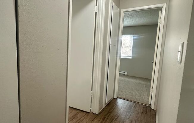 2 beds, 1 bath, 760 sqft, $1,395, Unit 41