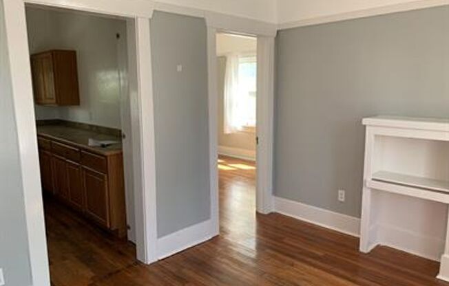 1 bed, 1 bath, 556 sqft, $1,000, Unit A