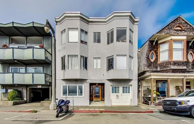 555 Bridgeway Unit A