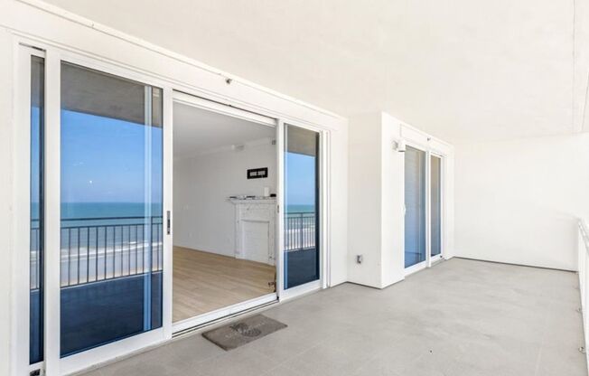 2 beds, 2 baths, $4,125, Unit # 803
