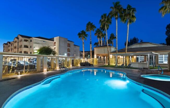 Fully Furnished Resort Like Condo available Now for Annual Lease!!!  Resort like living!!! Gated close to the VA, Downtown Phoenix, Airport!!!