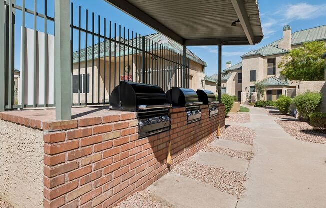 2 beds, 2 baths, $1,699, Unit Unit 102